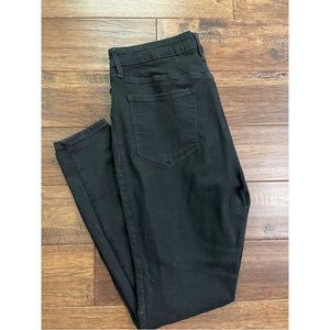 Old Navy Rockstar Black SuperSkinny High Rise Jeans
